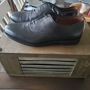 New Allen Edmonds -Black- size 9